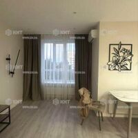 Продаж квартири Харків, ХТЗ, Рогань, 43м²