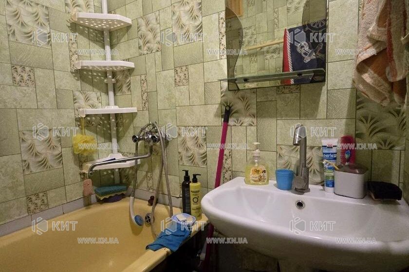 Продаж квартири Харків, ХТЗ, Рогань, 72.2м²