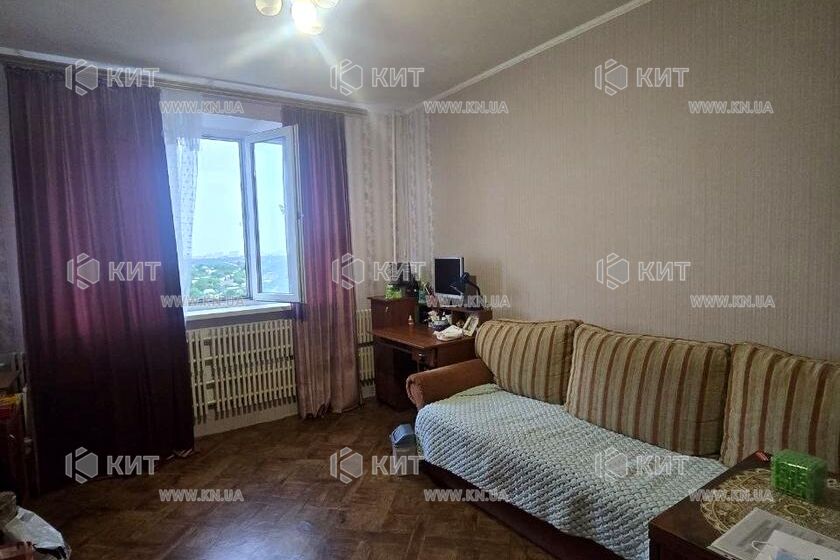 Продаж квартири Харків, ХТЗ, Рогань, 72.2м²
