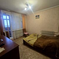Продаж квартири Харків, ХТЗ, Рогань, 72.2м²