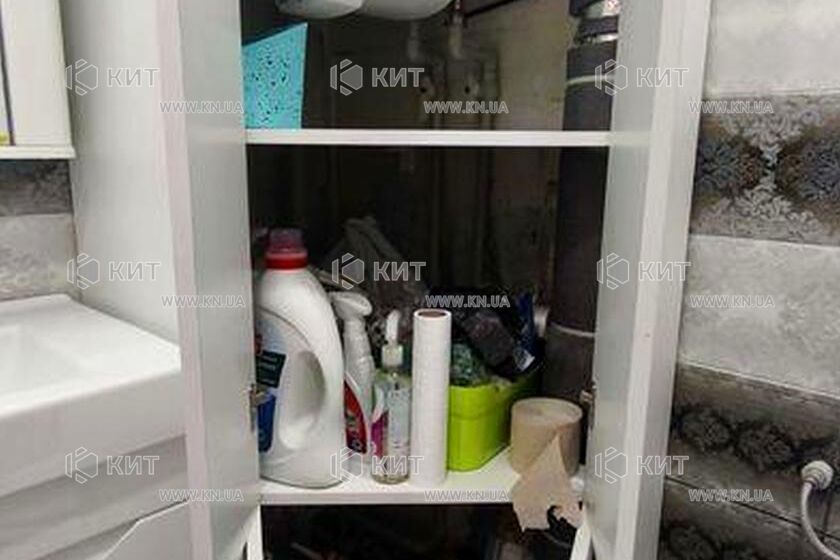 Продаж квартири Харків, Олексіївка, 50м²