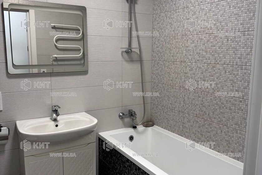 Продаж квартири Харків, Олексіївка, 45м²
