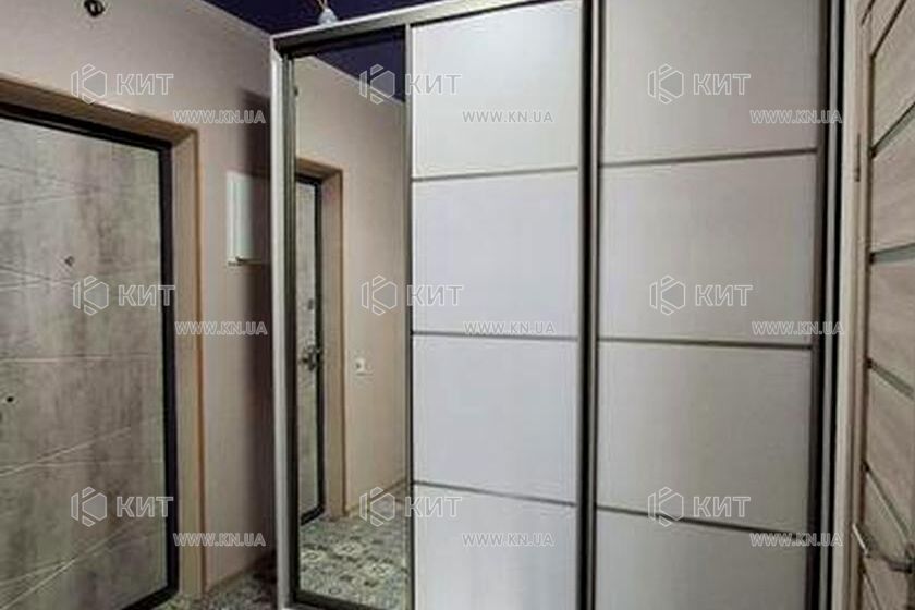 Продаж квартири Харків, ХТЗ, Рогань, 41м²