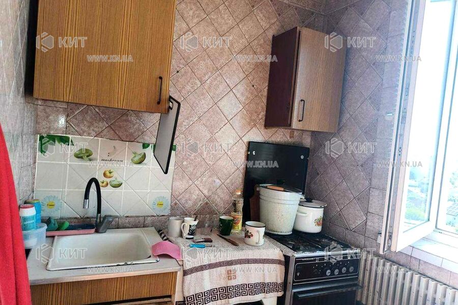 Продаж квартири Харків, ХТЗ, Рогань, 45м²