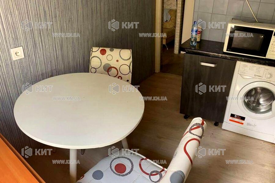 Продажа квартиры Харьков, ХТЗ, Рогань, 33м²
