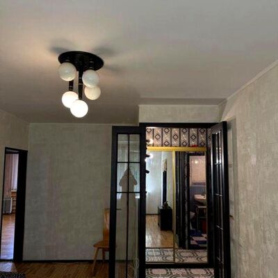 Продажа 	 Харків,  Гвардійців-Широнінців вул.   60