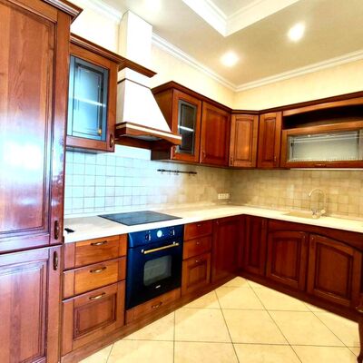 Продажа 	 Харків,  Науки (Леніна) пр.   45Б