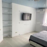 Продаж квартири Харків, ХТЗ, Рогань, 45м²