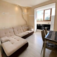 Продаж квартири Харків, ХТЗ, Рогань, 45м²