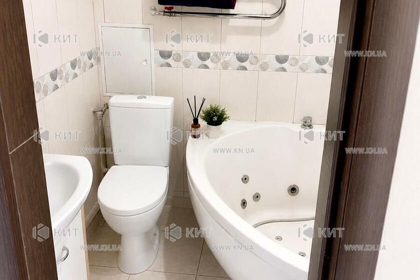 Продаж квартири Харків, ХТЗ, Рогань, 45м²