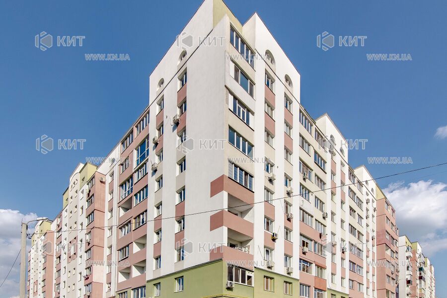 Продаж квартири Харків, ХТЗ, Рогань, 45м²