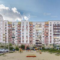 Продаж квартири Харків, ХТЗ, Рогань, 45м²