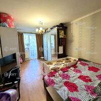 Продаж квартири Харків, ХТЗ, Рогань, 41м²