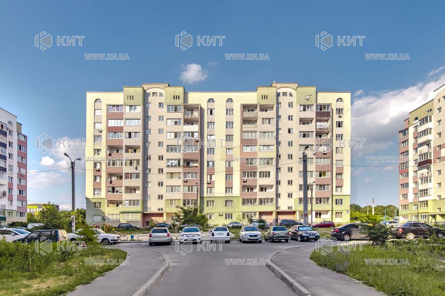 Продаж квартири Харків, ХТЗ, Рогань, 41м²