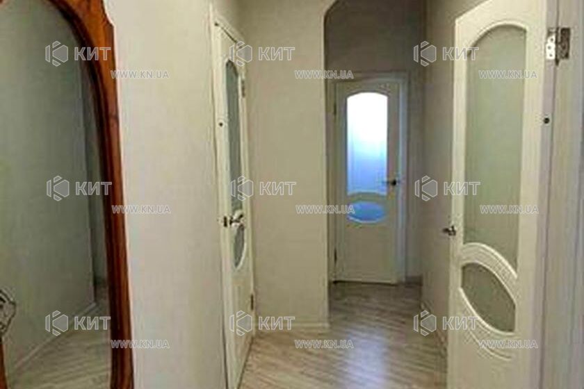 Продаж квартири Харків, ХТЗ, Рогань, 49м²