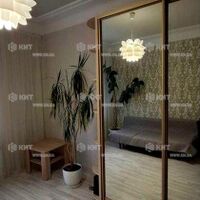 Продаж квартири Харків, ХТЗ, Рогань, 49м²