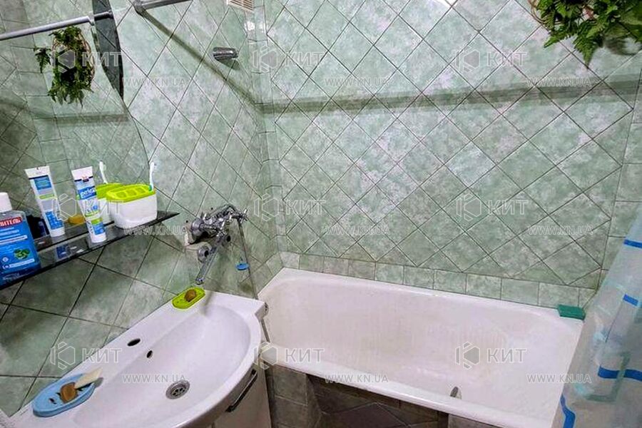 Продаж квартири Харків, ХТЗ, Рогань, 64м²