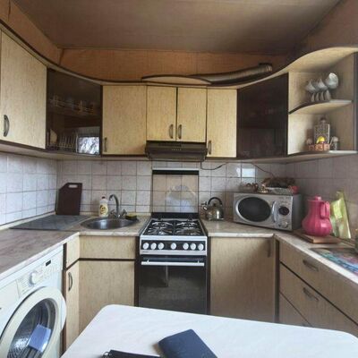 Продажа 	 Харьков,  Стадионный пр.   8/3