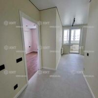 Продаж квартири Харків, ХТЗ, Рогань, 37м²