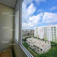 Продаж квартири Харків, ХТЗ, Рогань, 37м²