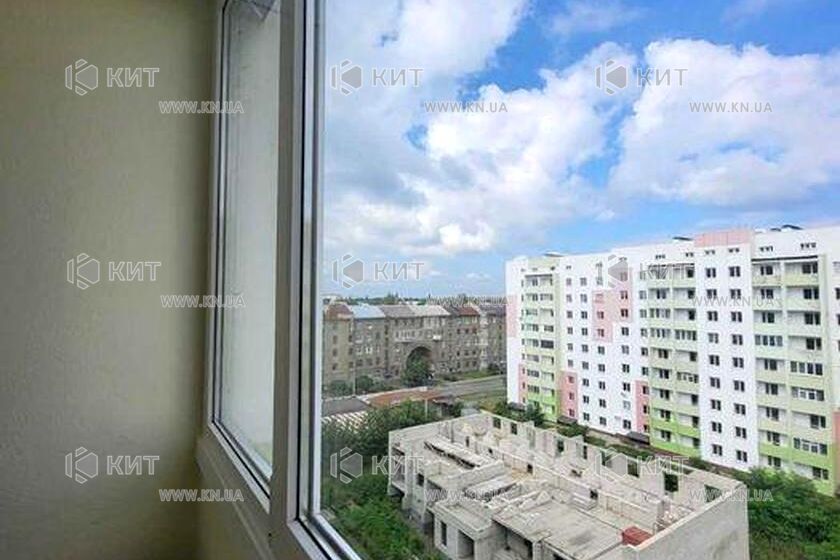 Продаж квартири Харків, ХТЗ, Рогань, 37м²