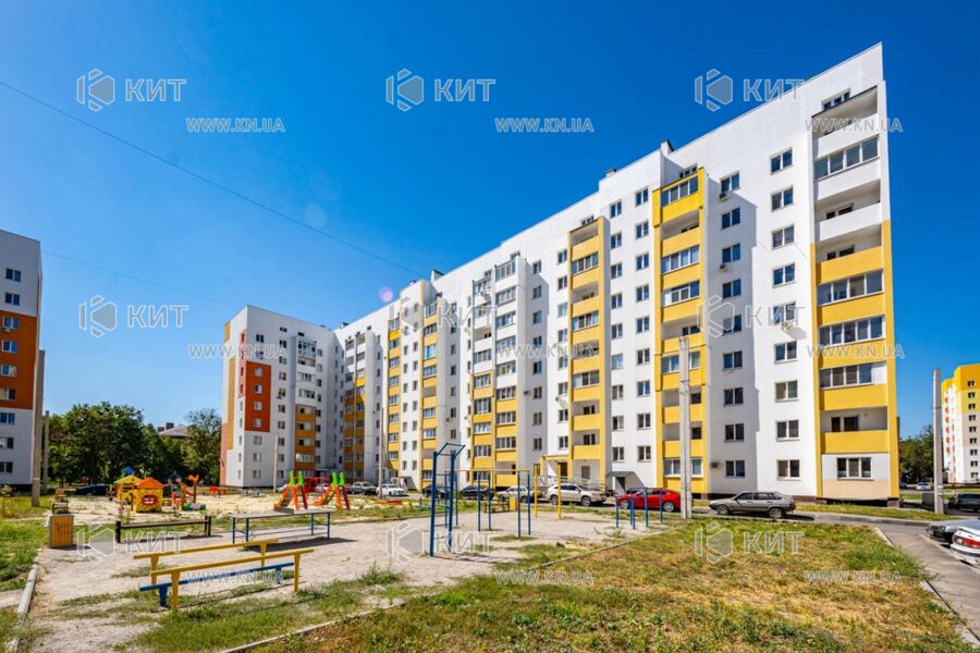 Продаж квартири Харків, ХТЗ, Рогань, 43м²