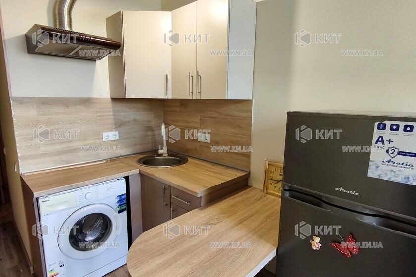 Продажа квартиры Харьков, Старая Салтовка, 18м²