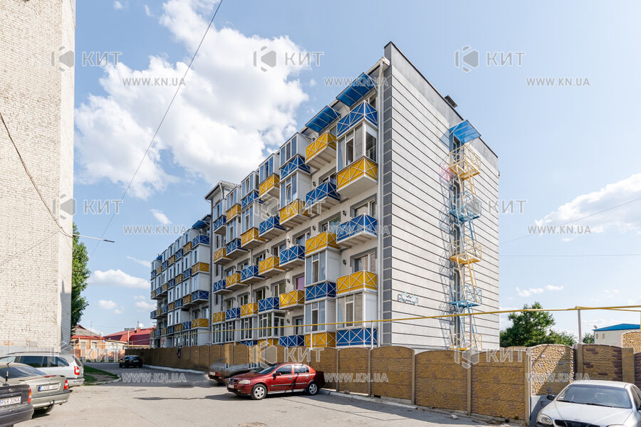 Продаж квартири Харків, Салтівка(Бараб.,Україна), 20м²