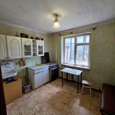 Продажа 	 Харків,  Байрона (Героїв Сталінграда) пр.   136