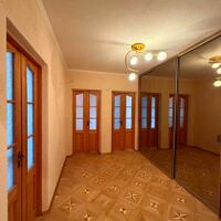 Продаж квартири Харків, Наукова, 69.5м²