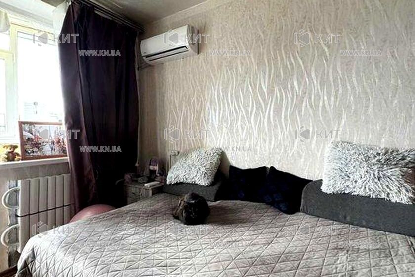 Продаж квартири Харків, ХТЗ, Рогань, 32м²
