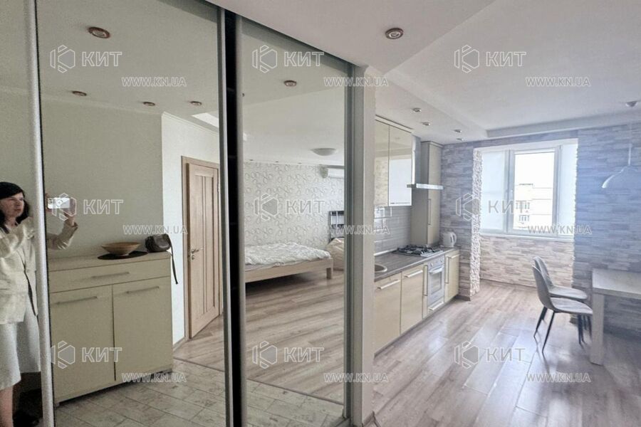 Продаж квартири Харків, Олексіївка, 39м²