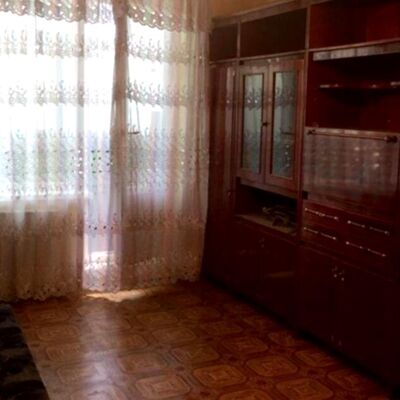 Продажа 	 Харьков,  Валентиновская (Блюхера) ул.   11