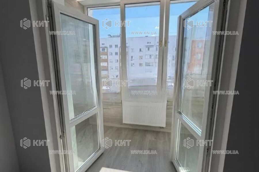 Продаж квартири Харків, ХТЗ, Рогань, 80м²