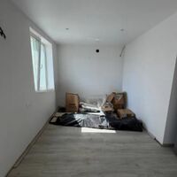 Продаж квартири Харків, ХТЗ, Рогань, 80м²