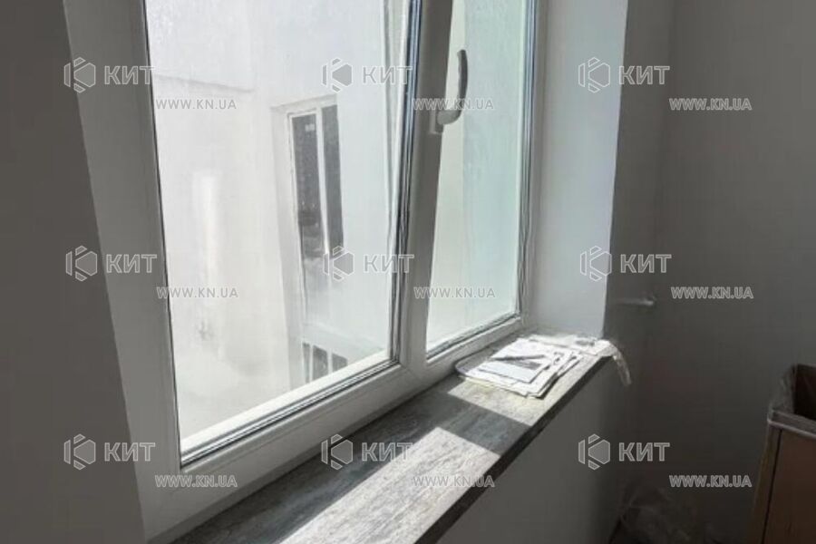 Продаж квартири Харків, ХТЗ, Рогань, 80м²