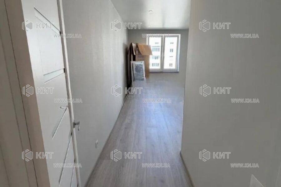 Продаж квартири Харків, ХТЗ, Рогань, 80м²