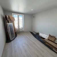 Продаж квартири Харків, ХТЗ, Рогань, 80м²