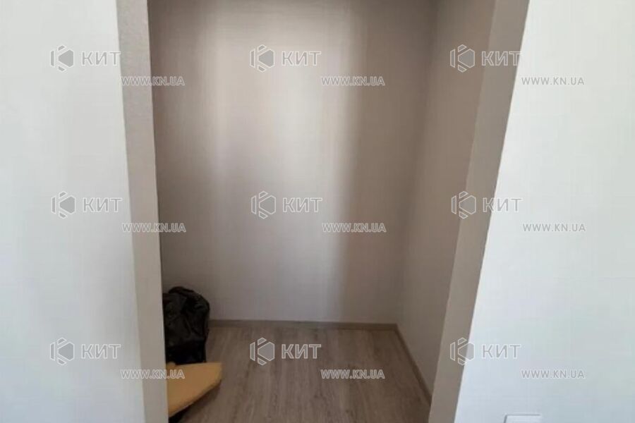 Продаж квартири Харків, ХТЗ, Рогань, 80м²