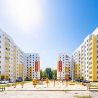 Продаж квартири Харків, ХТЗ, Рогань, 80м²