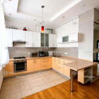 Продаж квартири Харків, Центр, 100.5м²
