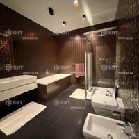 Продаж квартири Харків, Наукова, 220м²