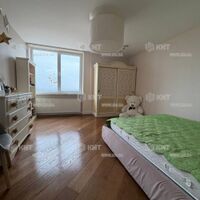 Продаж квартири Харків, Наукова, 220м²