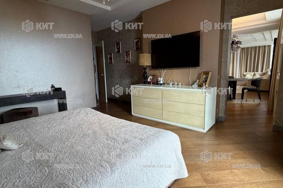 Продаж квартири Харків, Наукова, 220м²