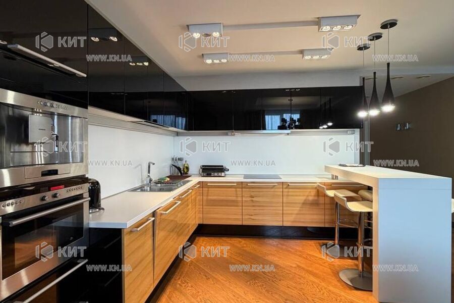Продаж квартири Харків, Наукова, 220м²