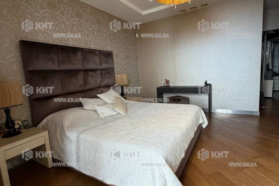 Продаж квартири Харків, Наукова, 220м²