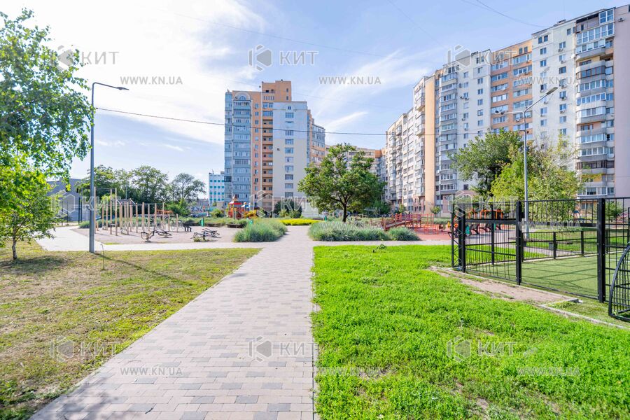 Продажа квартиры Харьков, Спортивная, Гагарина, Защитников, 45м²