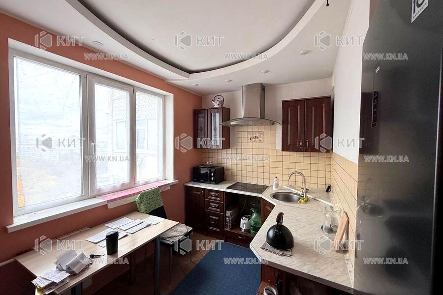 Продаж квартири Харків, Олексіївка, 82м²