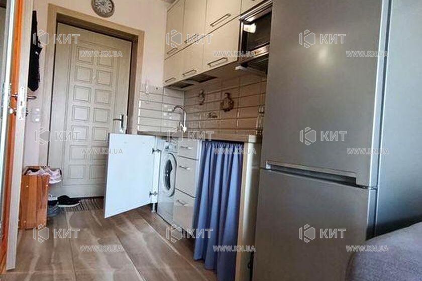 Продаж квартири Харків, Салтівка(Бараб.,Україна), 20м²