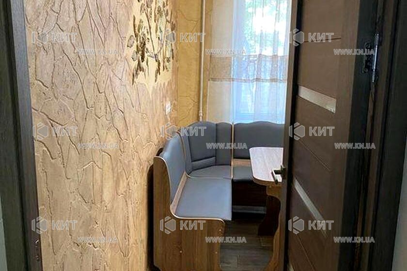 Продаж квартири Харків, ХТЗ, Рогань, 38м²